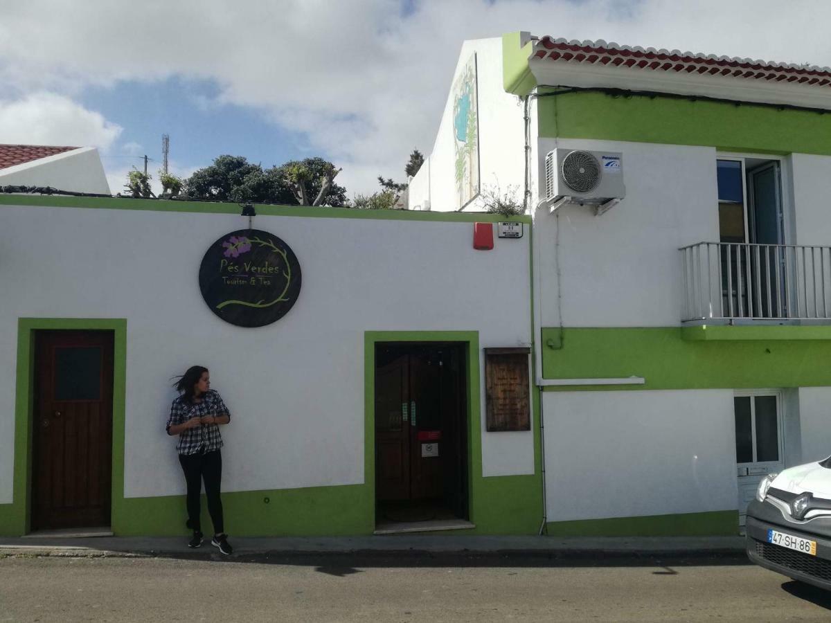 Pes Verdes-Alojamento E Cha Hostel Ponta Delgada  Exterior photo